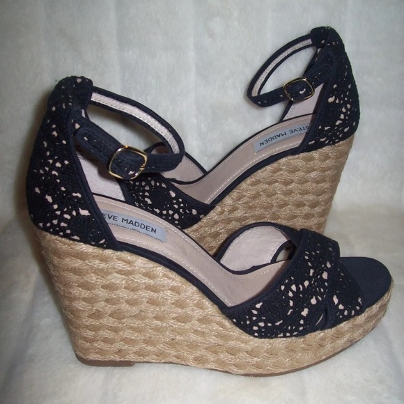 Steve Madden black espadrille wedges - Picture 1 of 3